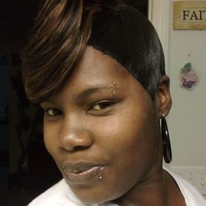 Meet your Posher, Carla